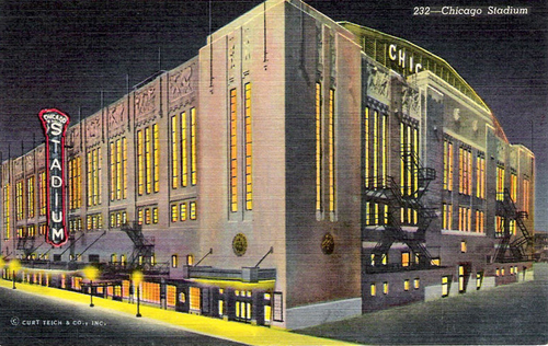 Chicago Stadium Opens – 1929